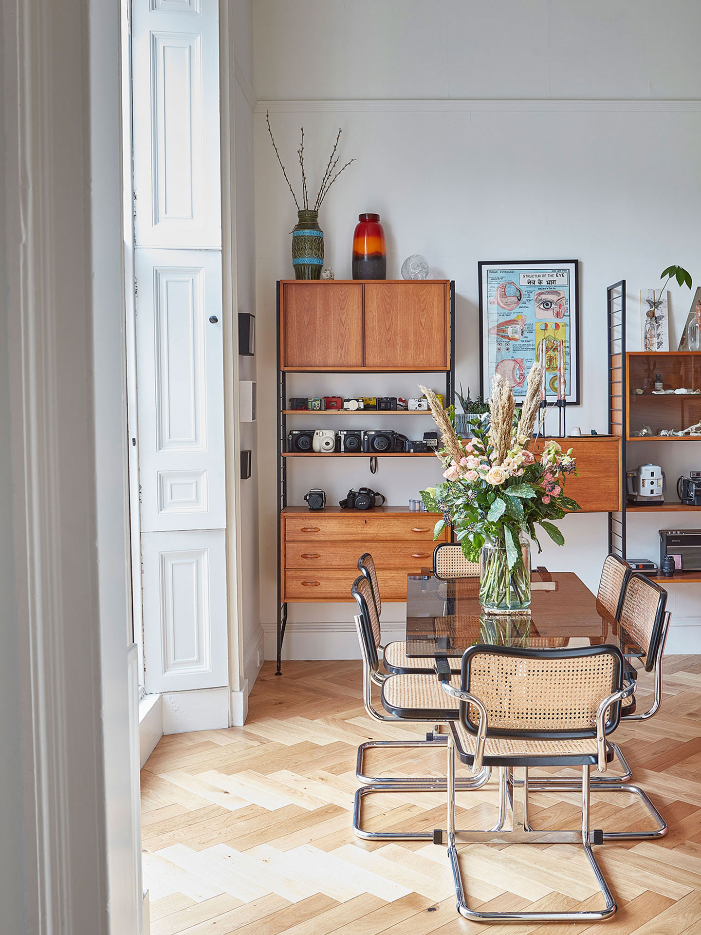 Dining table and shelving in a Georgian Edinburgh home with a Pluck kitchen.