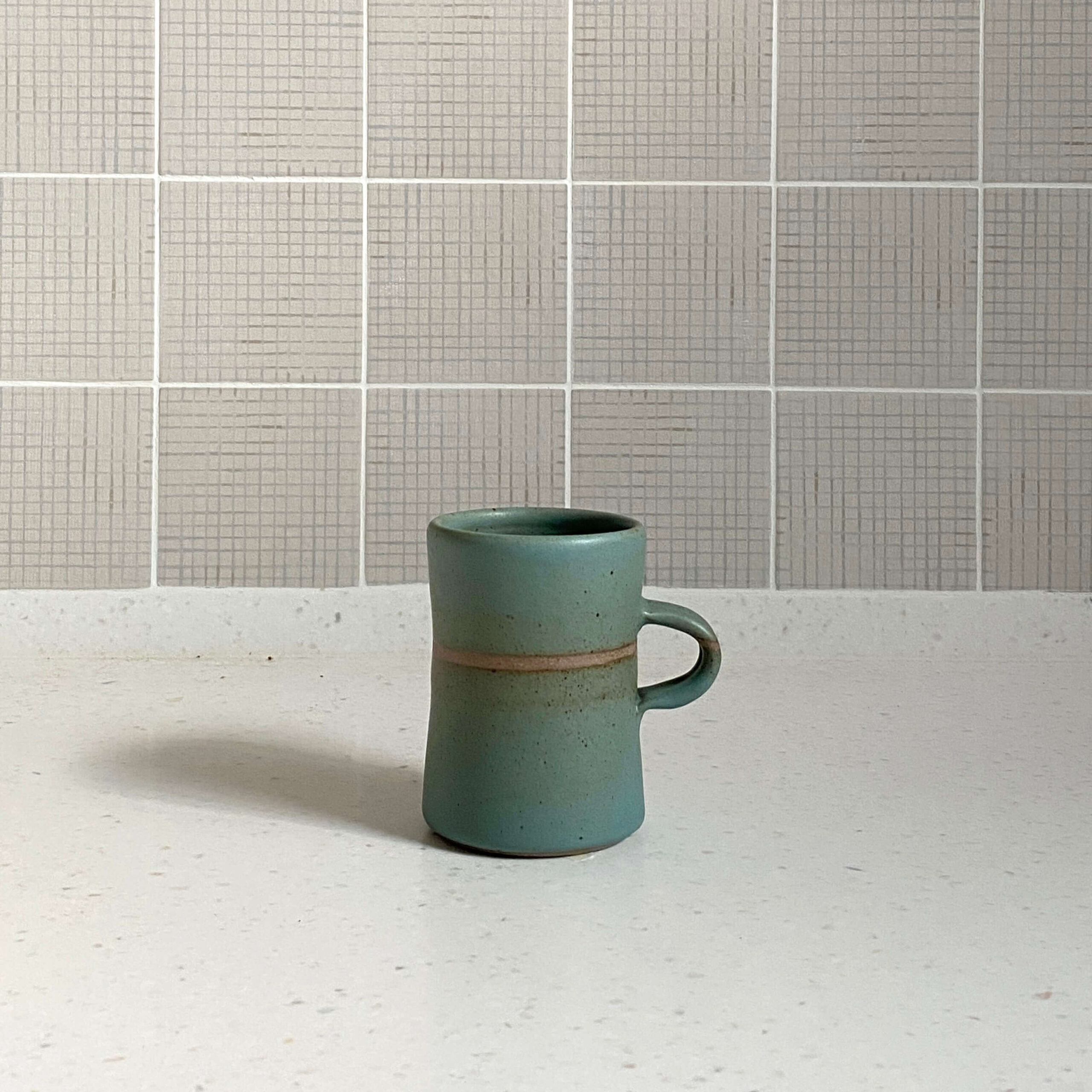 Jade Mug by Tony Gant - Image 2