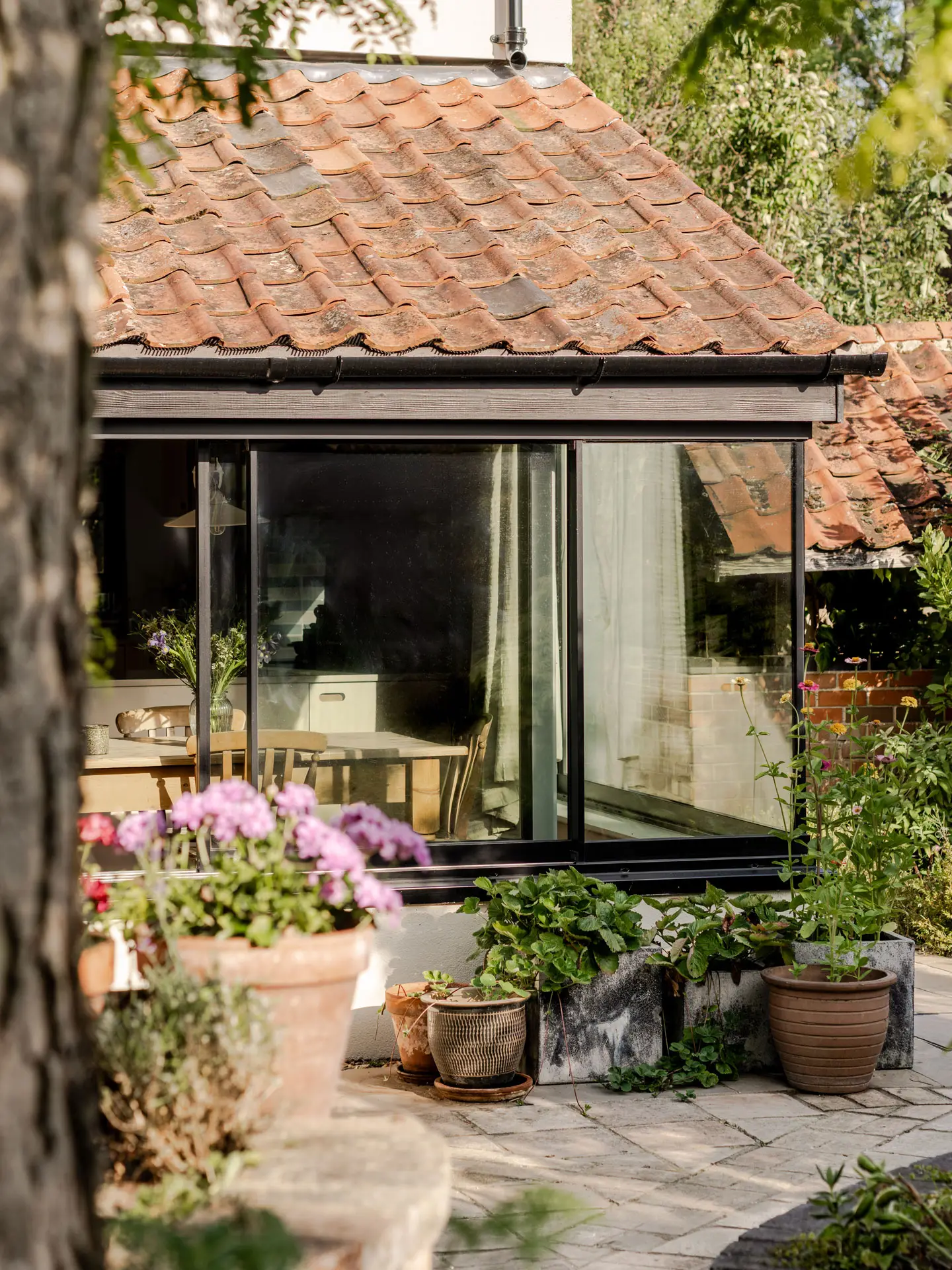 A recently renovated Suffolk countryside cottage with a Pluck kitchen and meadow views.